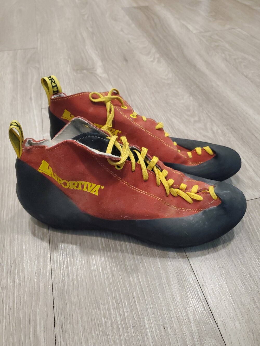 La Sportiva Kaukobi Red Yellow Leather Climbing Shoes 43